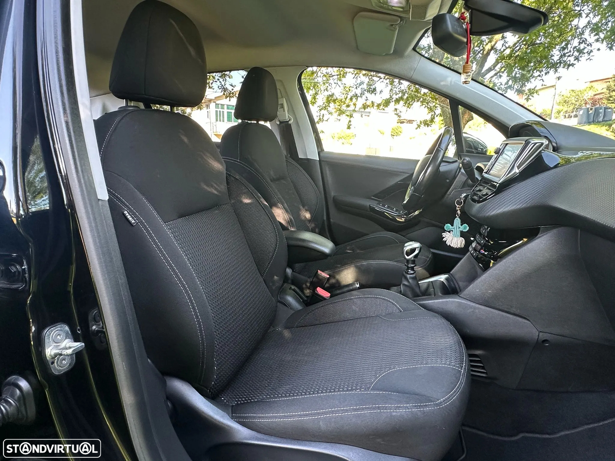 Peugeot 208 1.5 BlueHDi Signature - 11