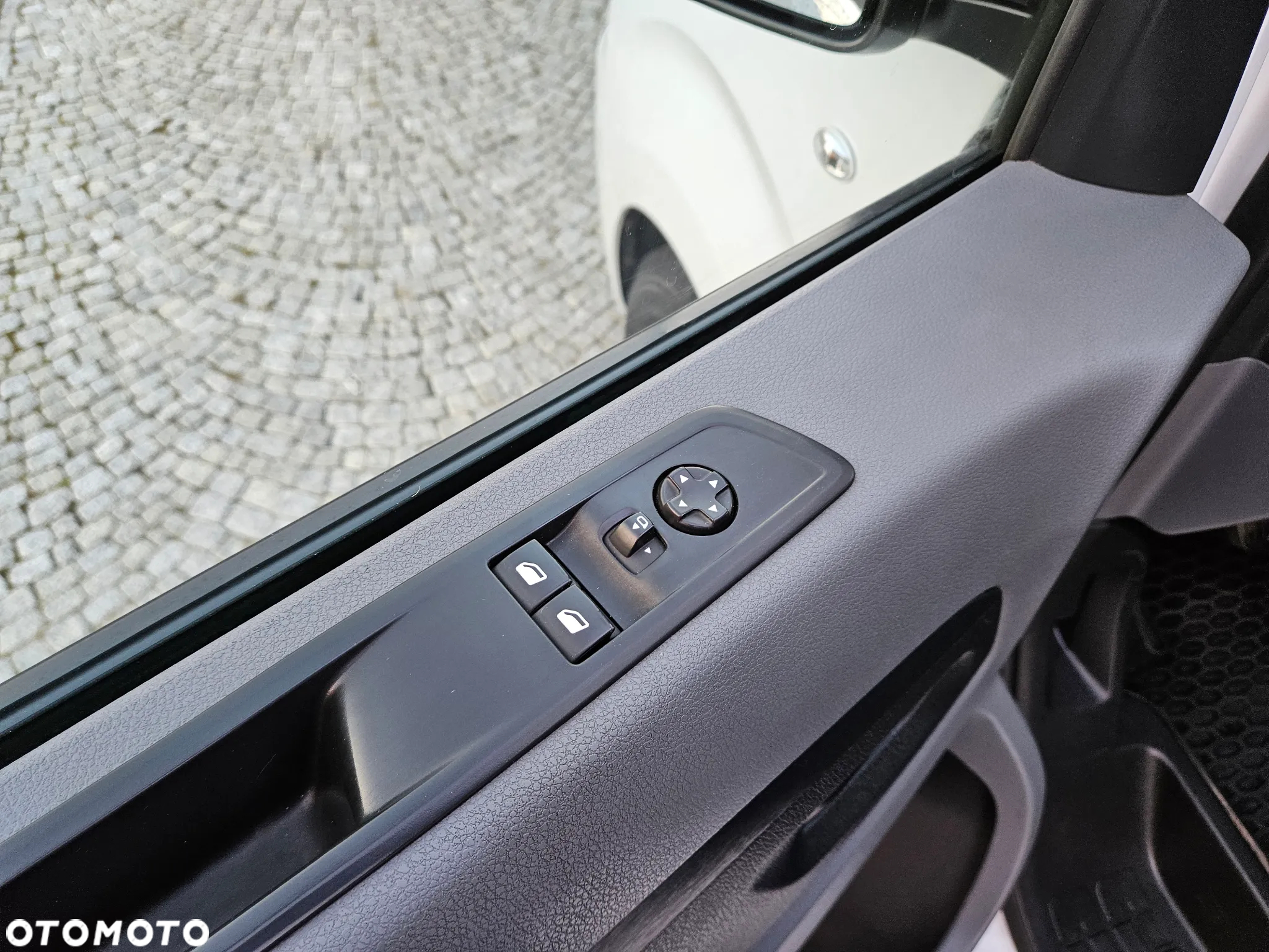 Opel VIVARO L2H1 - 15