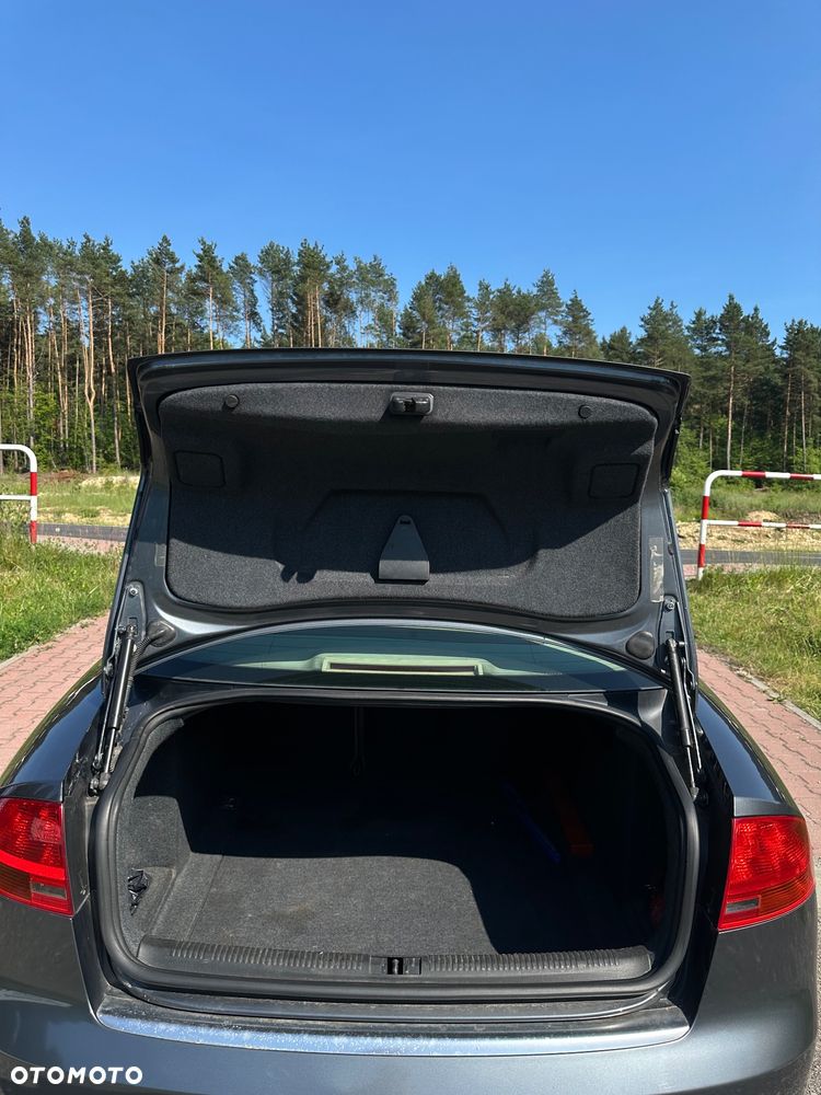 Audi A4 Limousine 3.0 TDI DPF quattro - 14