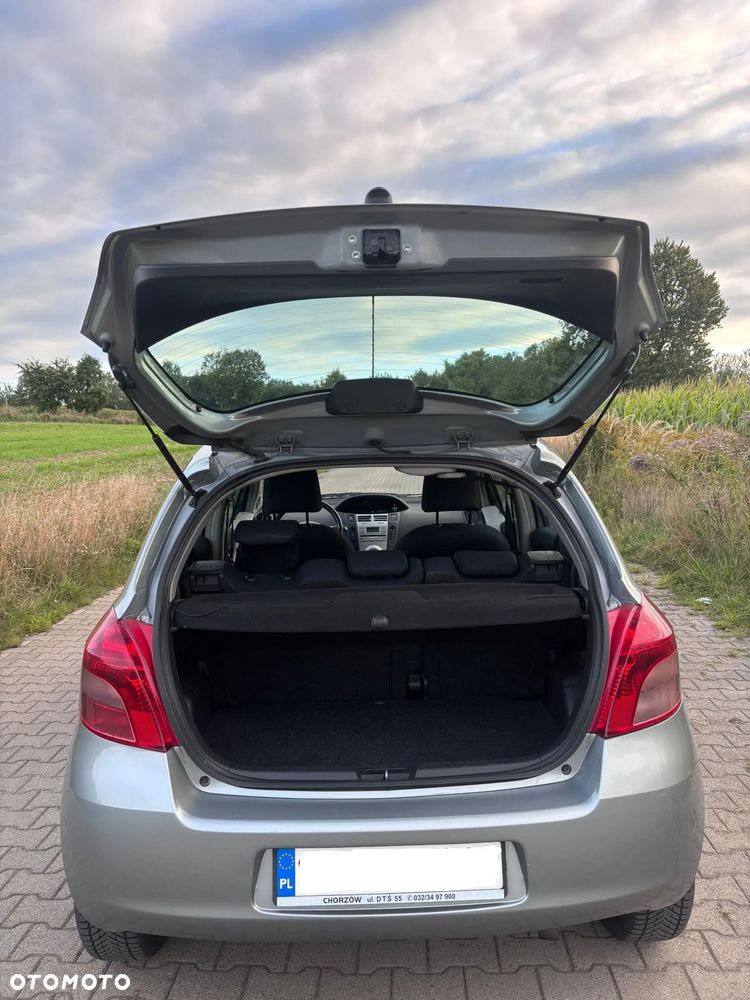 Toyota Yaris 1.3 VVT-i Sol - 7