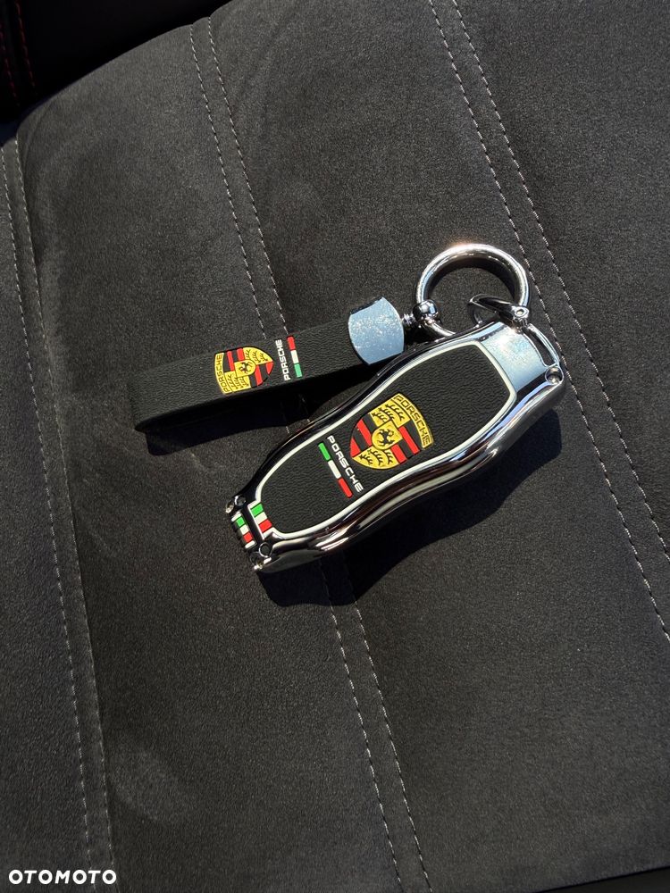 Porsche Cayenne GTS - 36