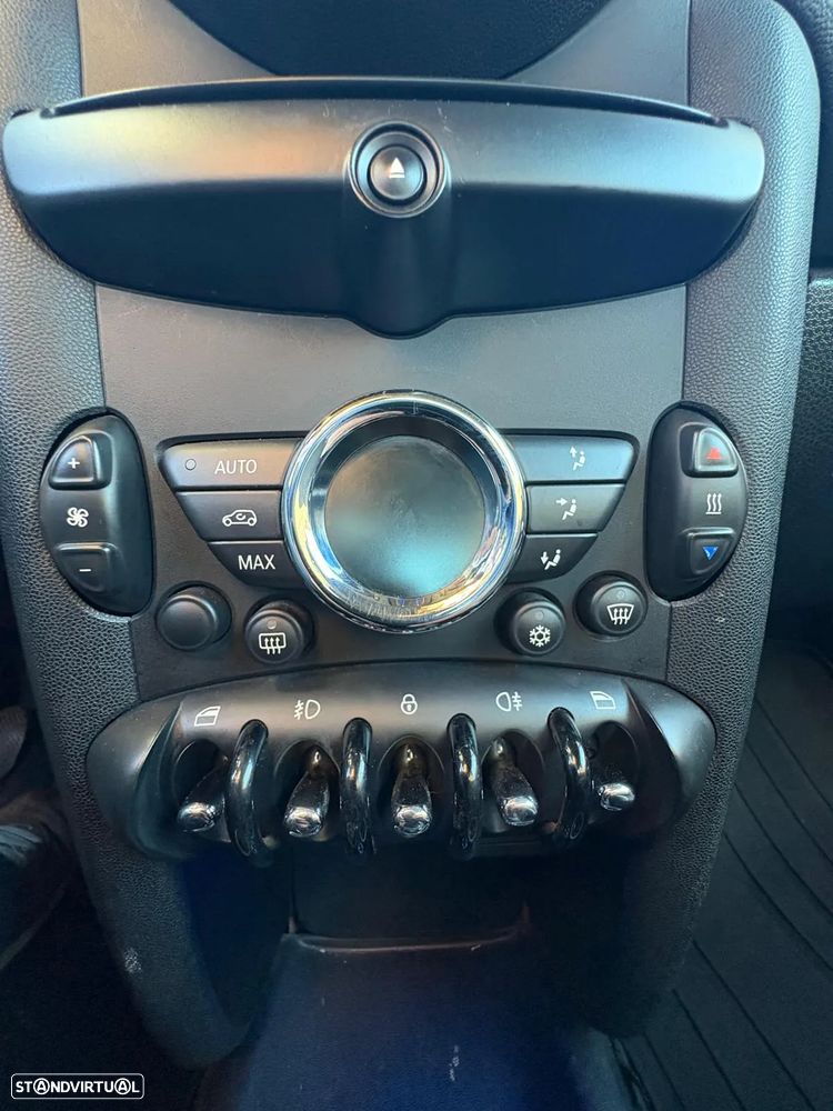 MINI 3 Portas One D - 11