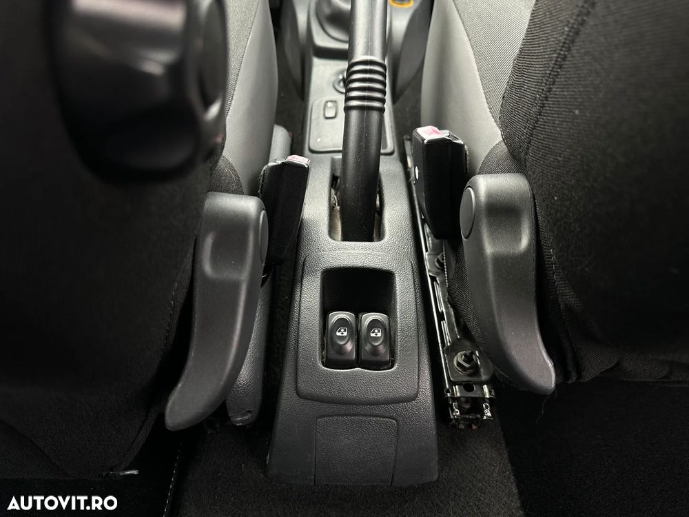 Dacia Sandero 1.5 DCI Laureate - 34