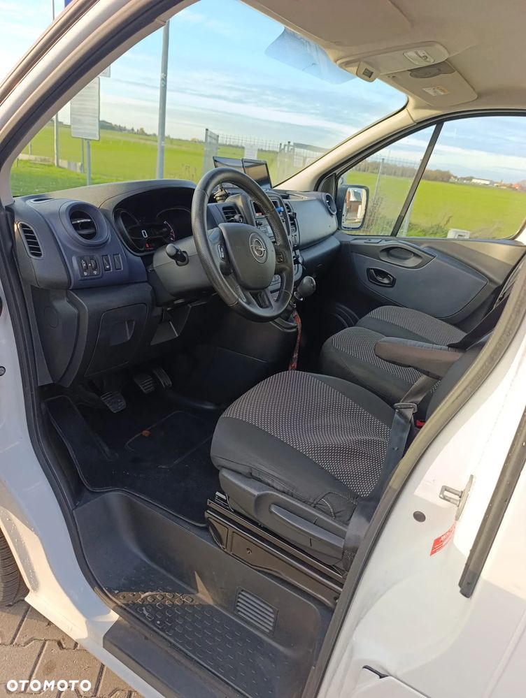 Opel Vivaro - 13