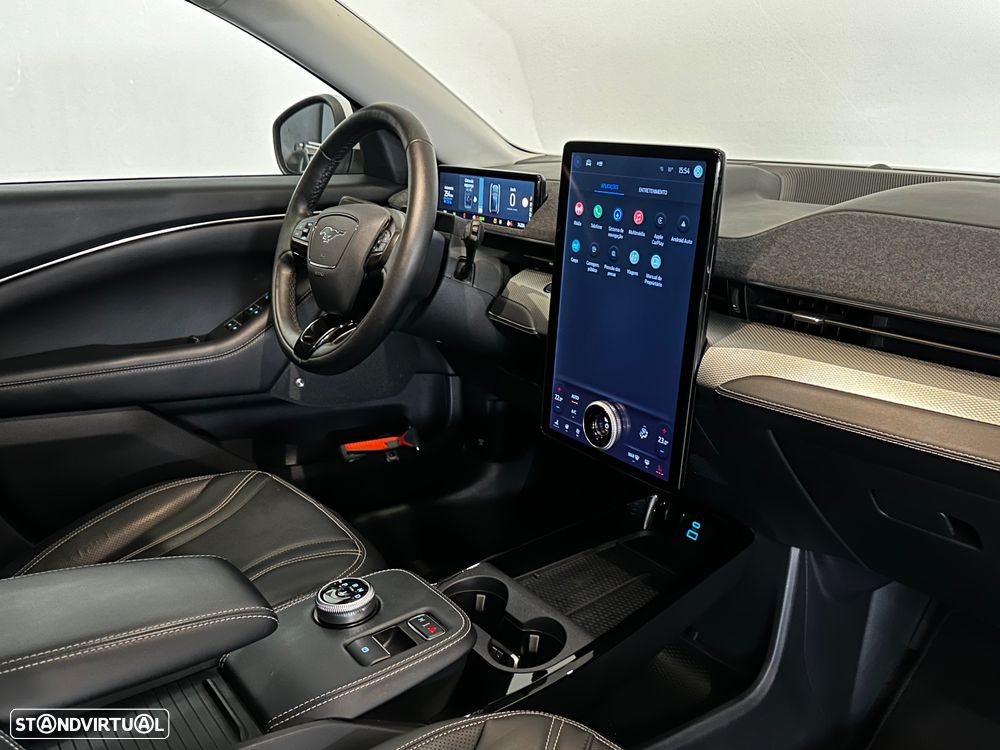 Ford Mustang Mach-E 75.7 kWh Premium AWD - 29