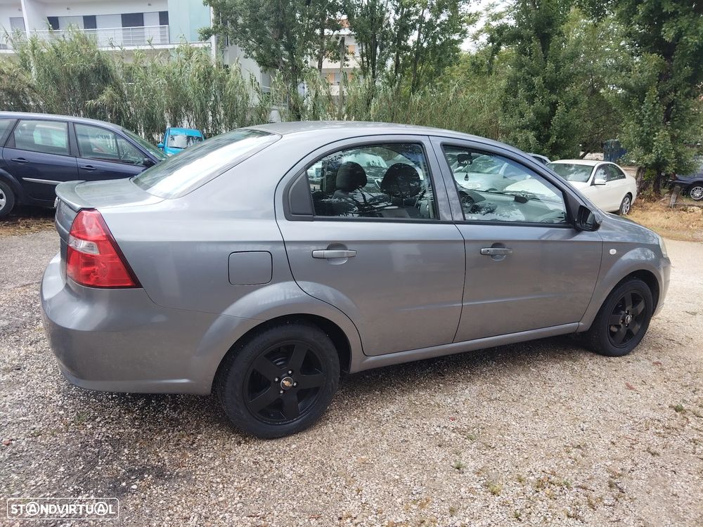 Chevrolet Aveo 1.2 LS - 4
