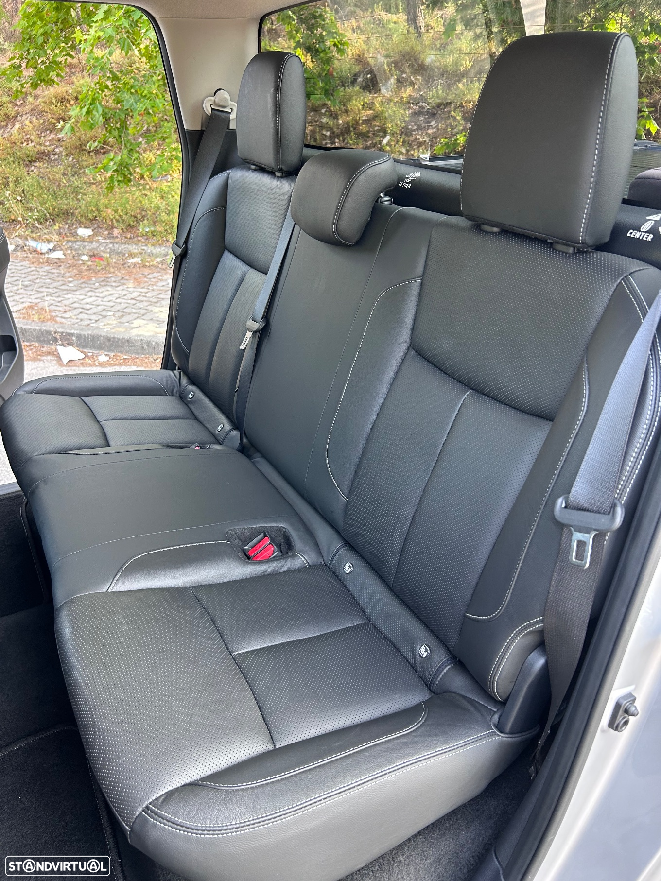 Nissan Navara 2.3 dCi CD 4WD Tekna Auto - 13