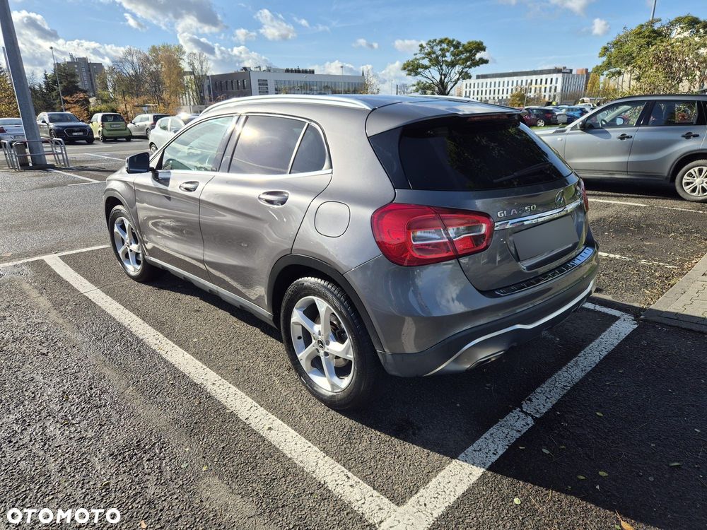 Mercedes-Benz GLA 250 4-Matic - 6