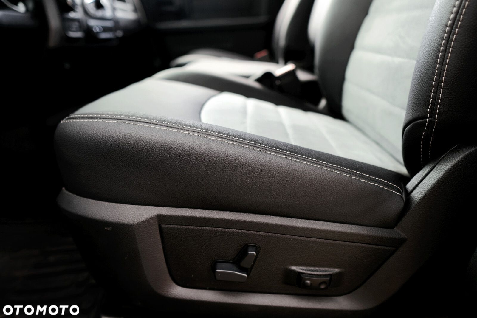 RAM 1500 - 20