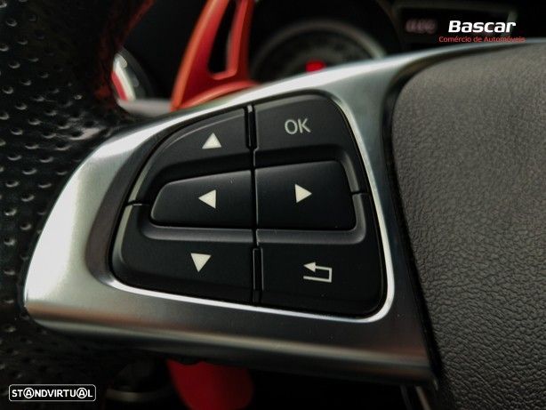 Mercedes-Benz GLA 200 (CDI) d 7G-DCT AMG Line - 23
