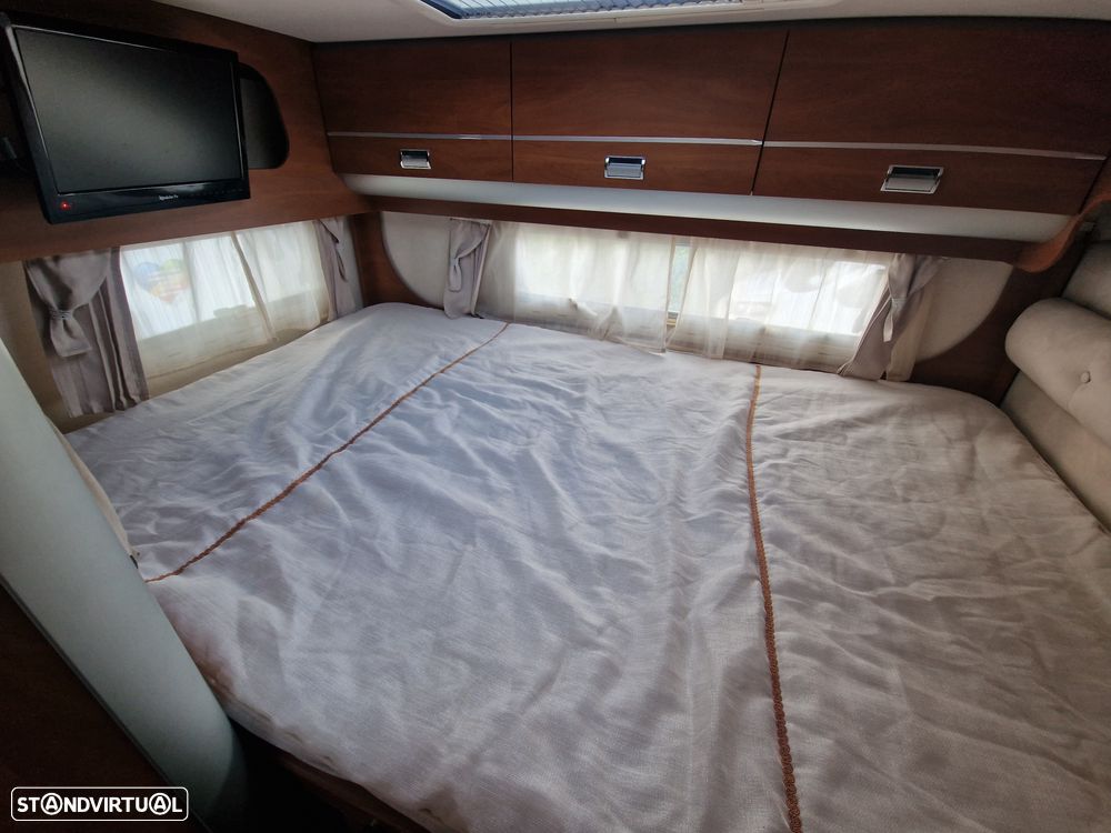 Laika Kreos 3010 cama transversal garagem grande - 29