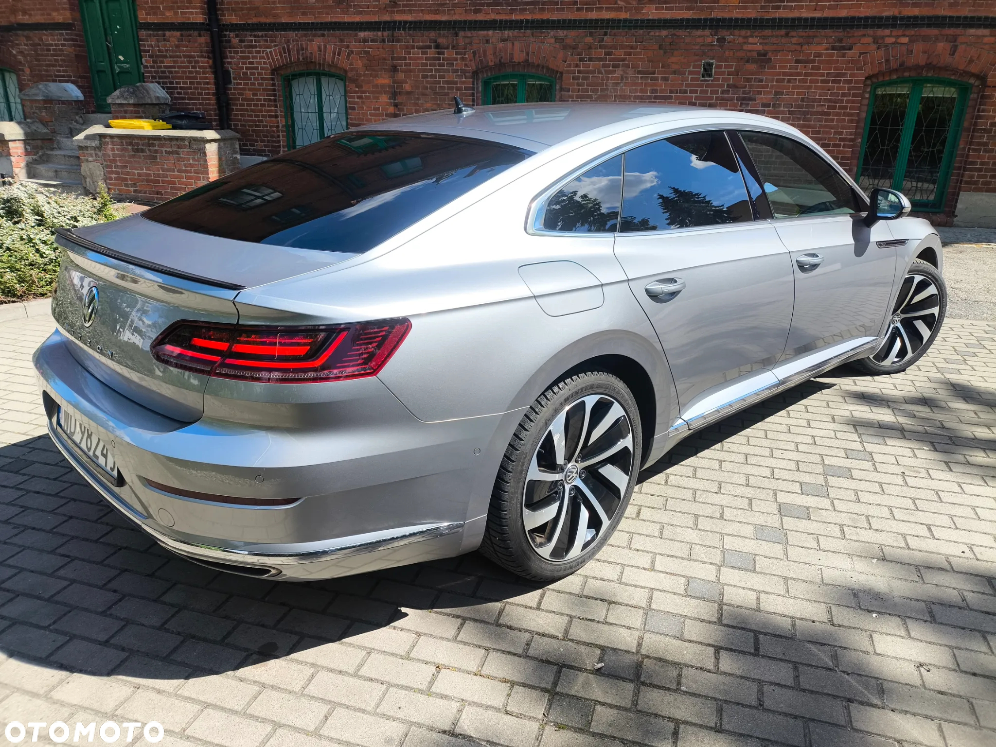 Volkswagen Arteon 2.0 TSI R-Line DSG - 9