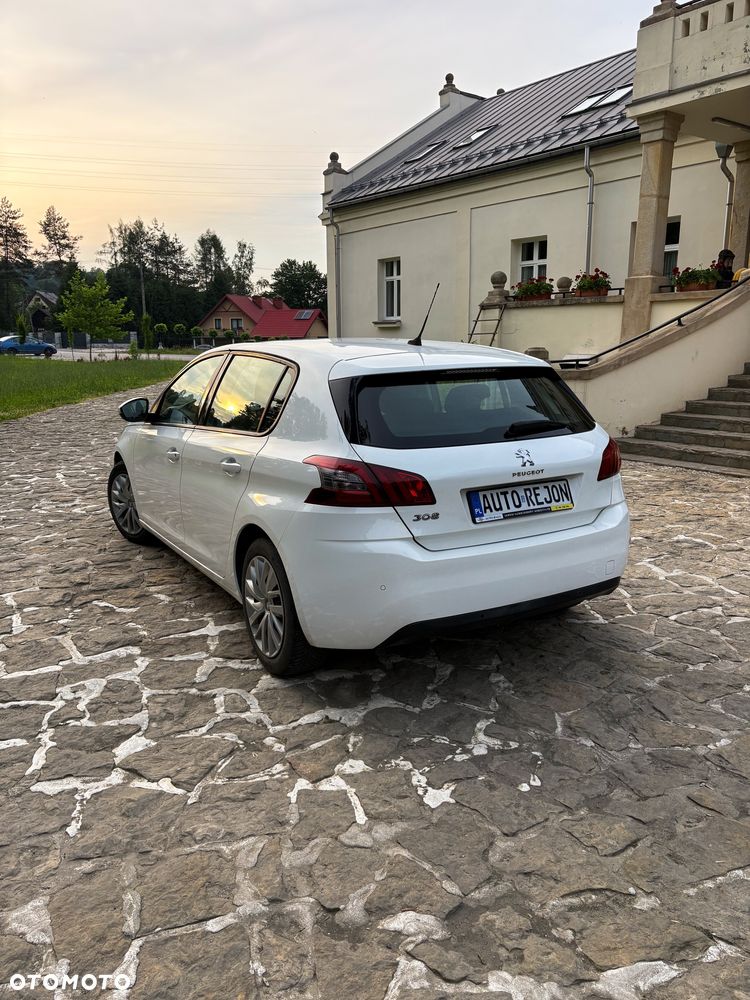 Peugeot 308 - 3