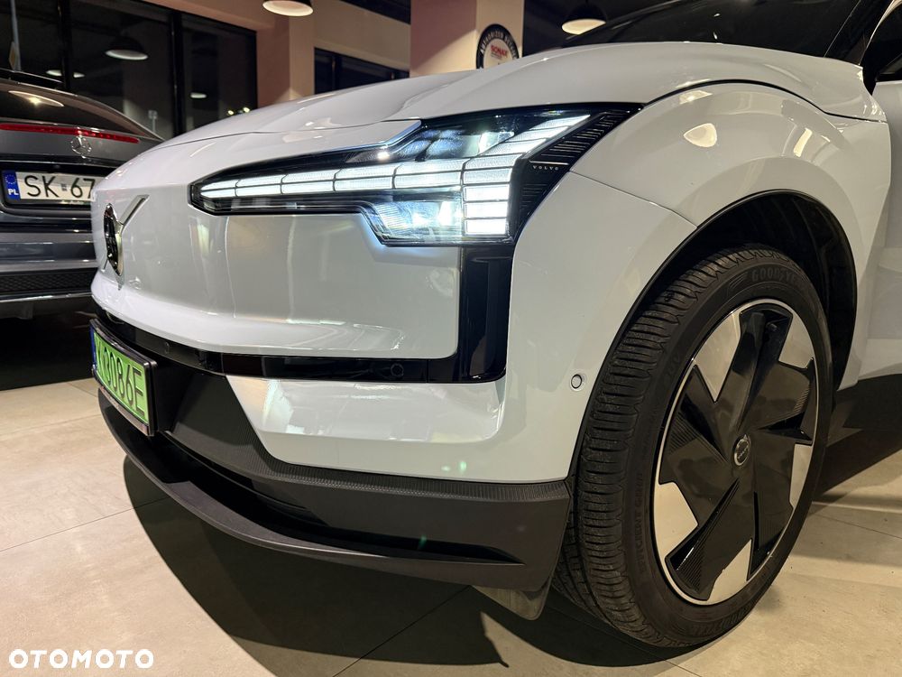 Volvo EX30 Twin Motor Performance AWD Plus - 30