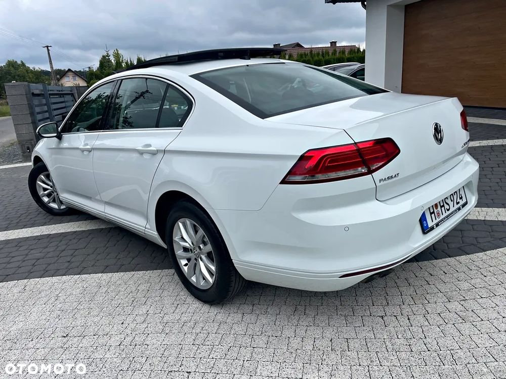 Volkswagen Passat 2.0 TDI SCR (BlueMotion Technology) DSG Comfortline - 16