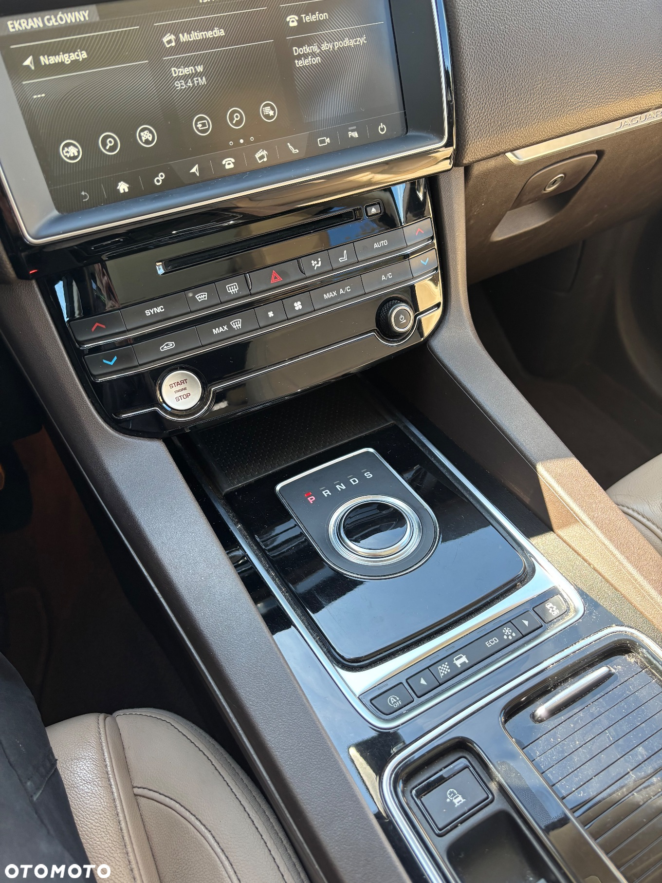 Jaguar E-Pace - 7