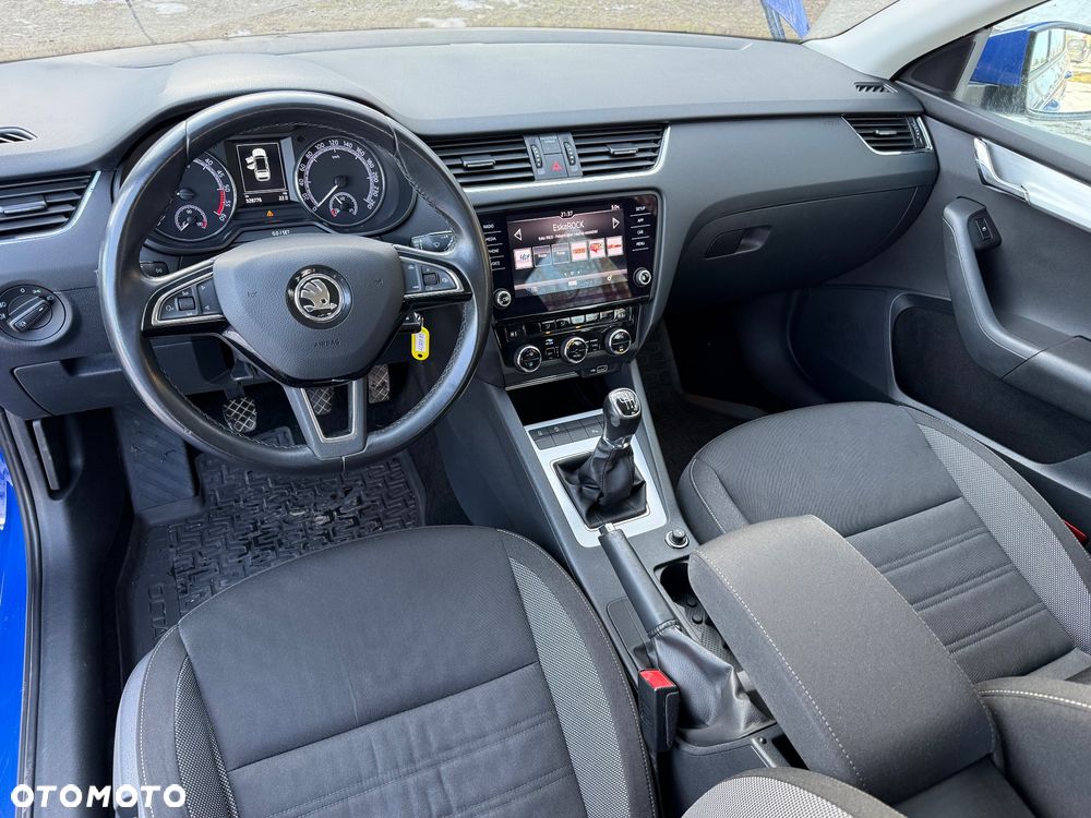 Skoda Superb 2.0 TDI SCR Ambition - 16