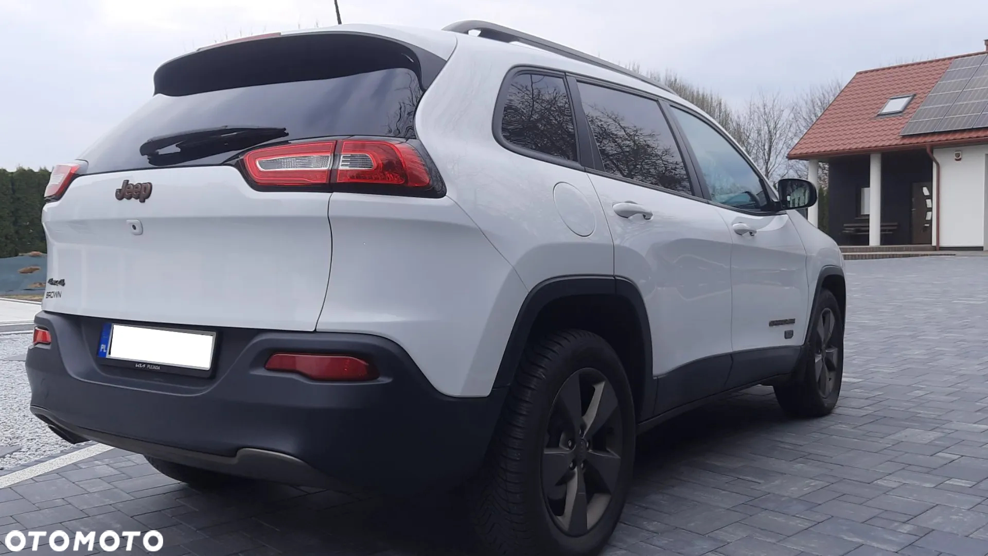 Jeep Cherokee - 11