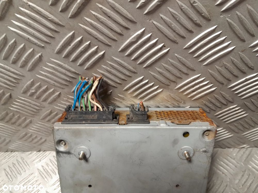 MERCEDES W220 KLASA S WZMACNIACZ TUNER DZWIĘKU BACKER A2208701789 - 4