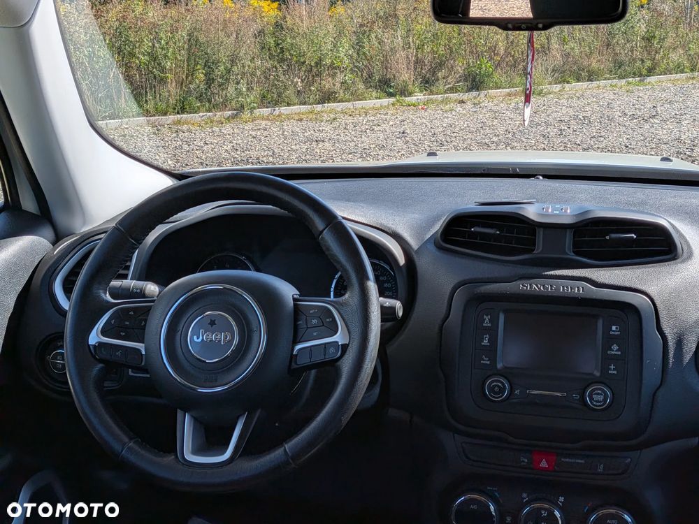Jeep Renegade 1.4 MultiAir Limited 4WD S&S - 24