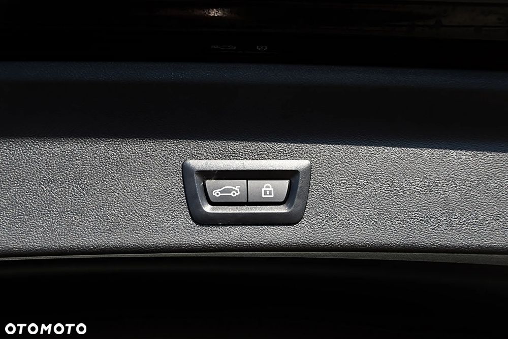 BMW X3 xDrive20i - 40
