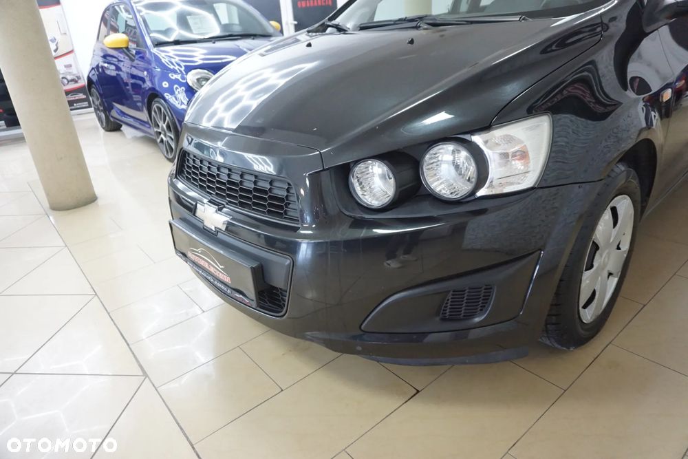 Chevrolet Aveo 1.2 LT - 11