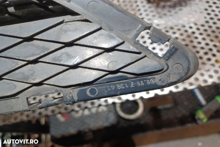 Grila bara fata stanga 7138417 BMW Seria 3 E90 [2004 - 2010] Sedan 31 - 2