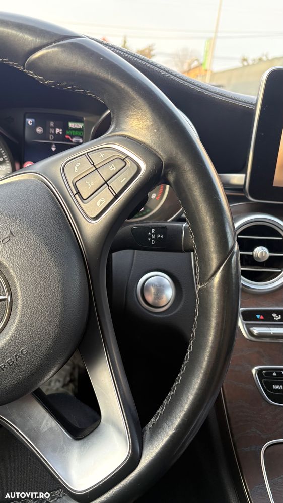 Mercedes-Benz C - 32