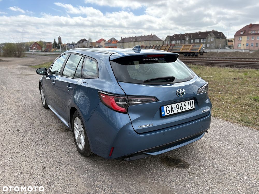 Toyota Corolla 2.0 Hybrid Comfort - 4