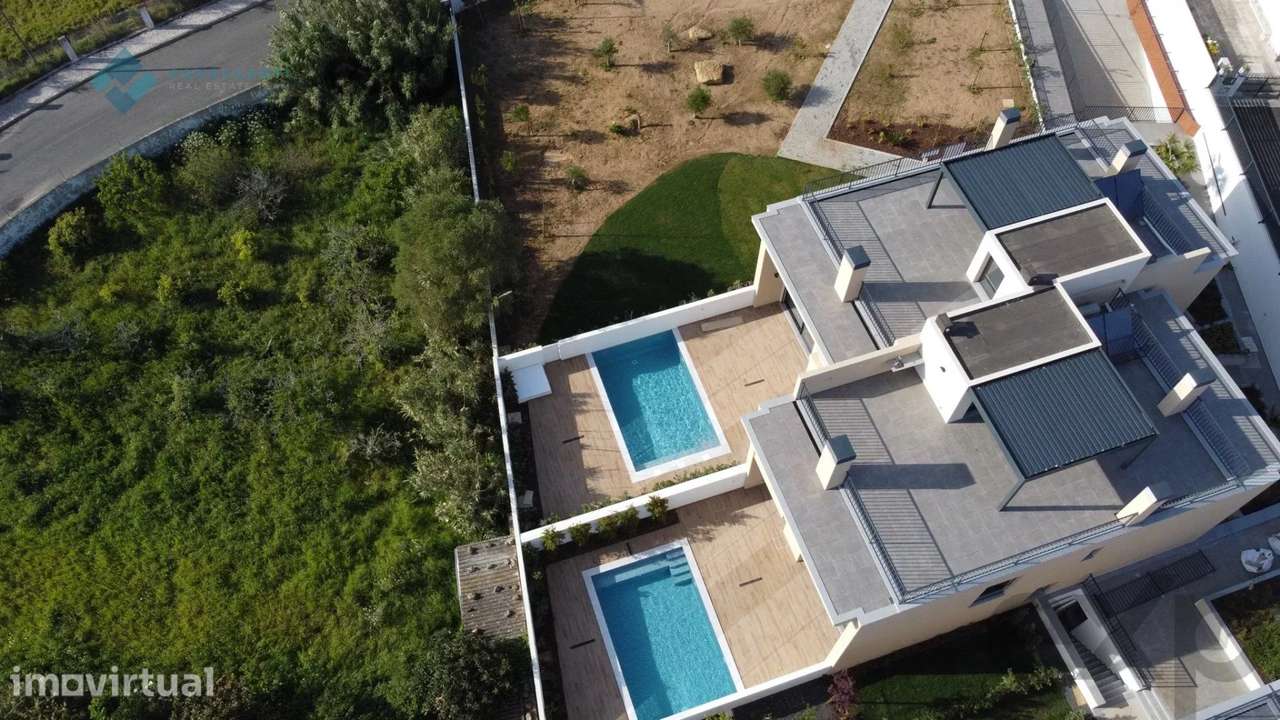 Moradia Contemporânea T4 em Condomínio Privado — Murches, Cascais - Grande imagem: 3/60