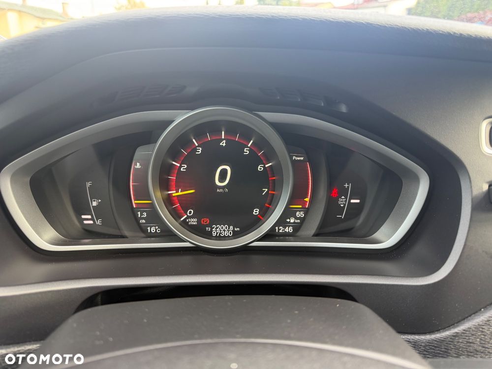 Volvo V40 - 15
