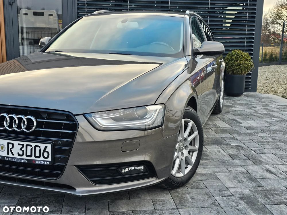 Audi A4 Avant 2.0 TDI DPF multitronic S line Sportpaket - 15