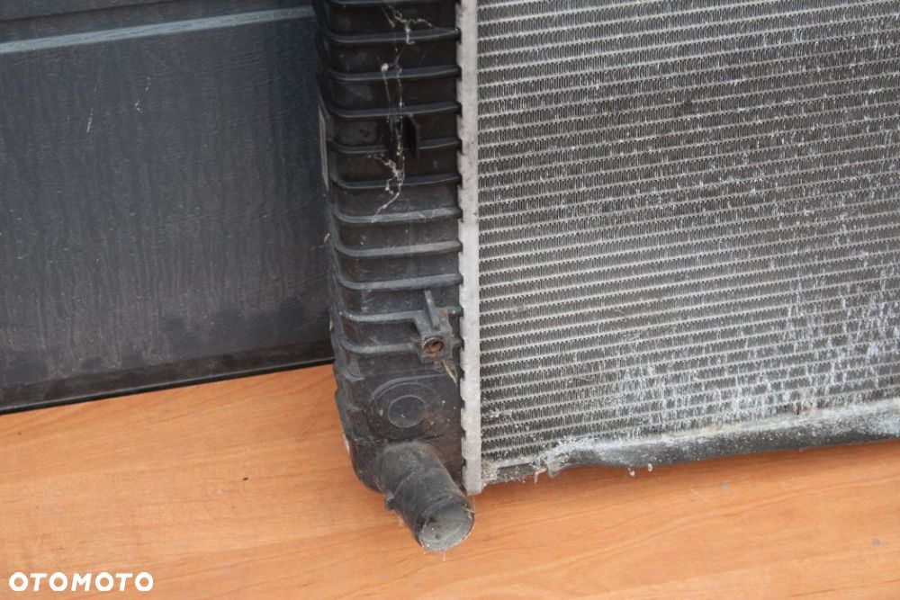 CHŁODNICA WODY OPEL ANTARA CHEVROLET CAPTIVA 2.0D MANUAL - 3