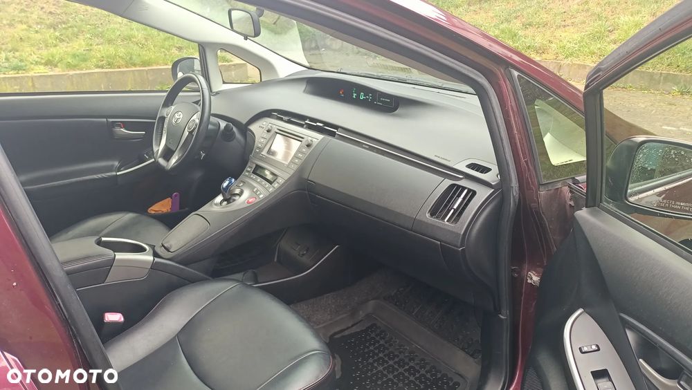 Toyota Prius (Hybrid) Comfort - 10