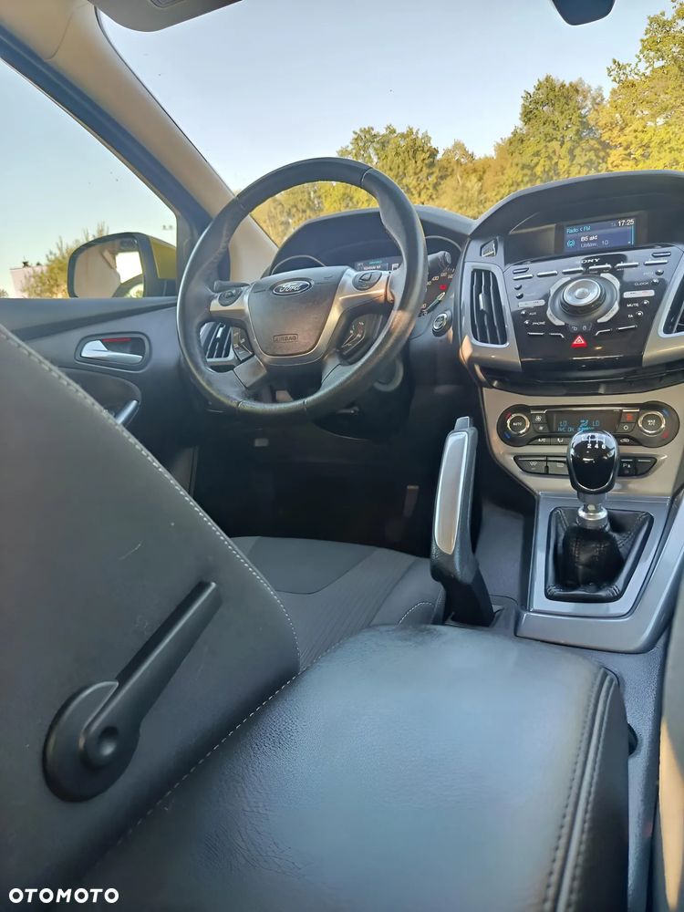 Ford Focus - 20