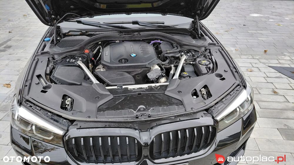 BMW Seria 5 518d Luxury Line sport - 16