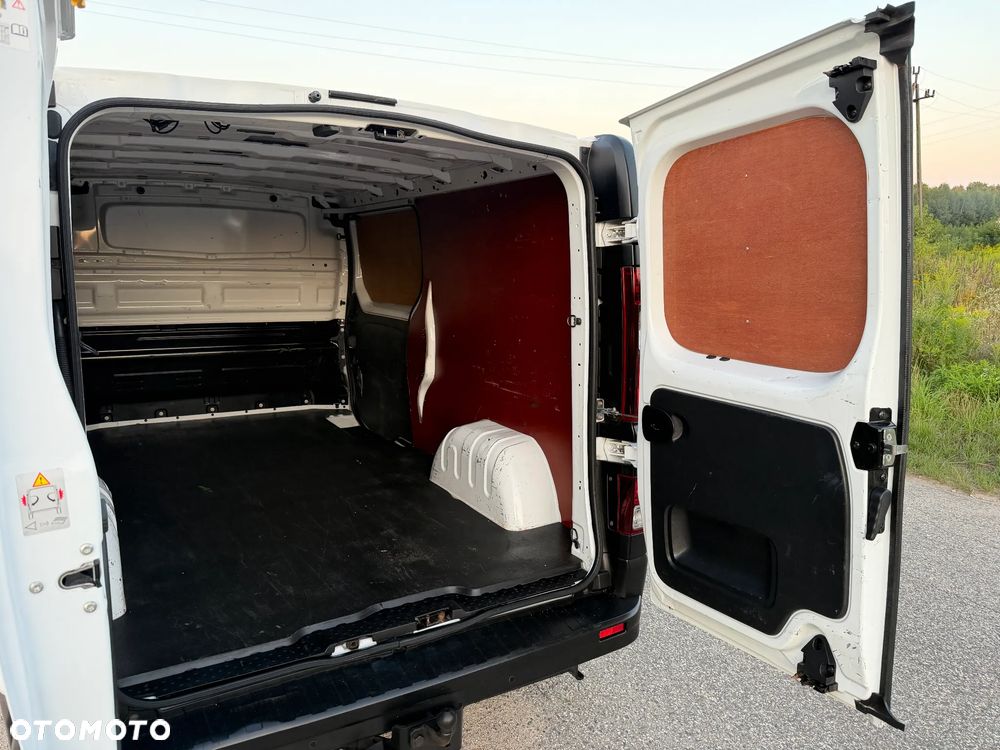 Opel VIVARO*LED*klima*drzwi 270" tylnie*Car Play*dobre auto! - 19