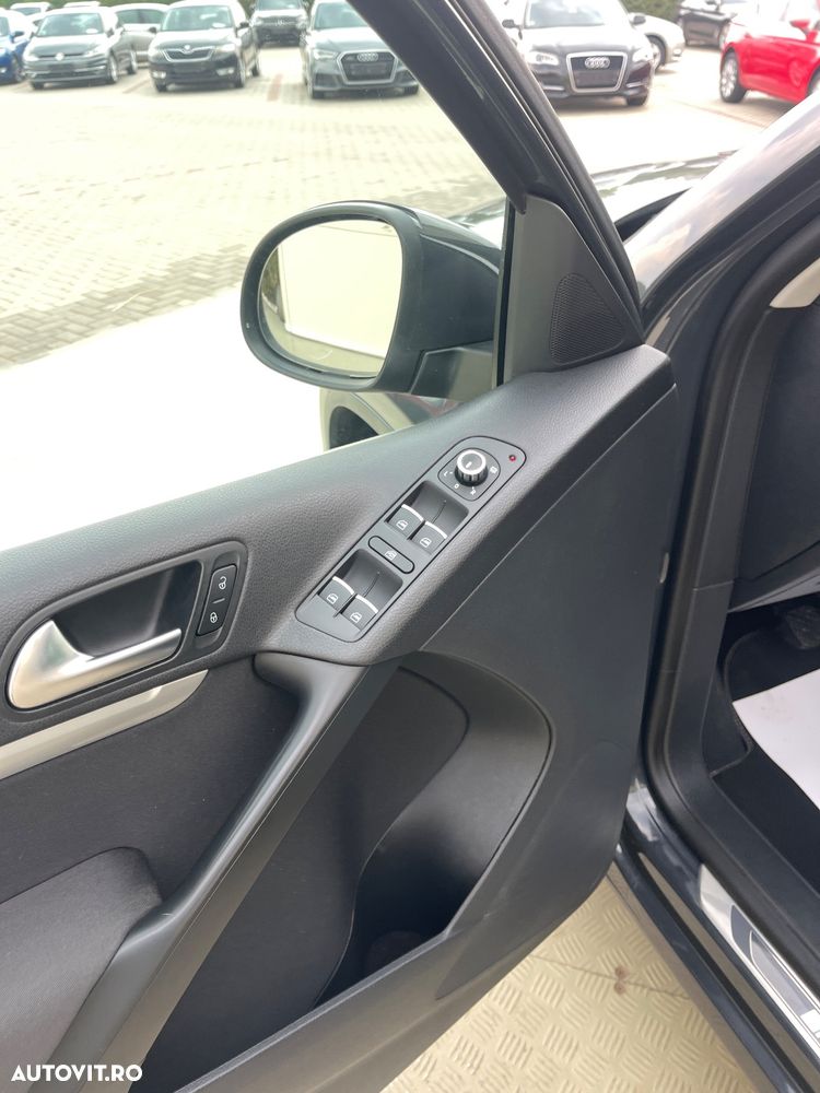 Volkswagen Tiguan 2.0 TDI SCR BlueMotion Technology Sport & Style - 30