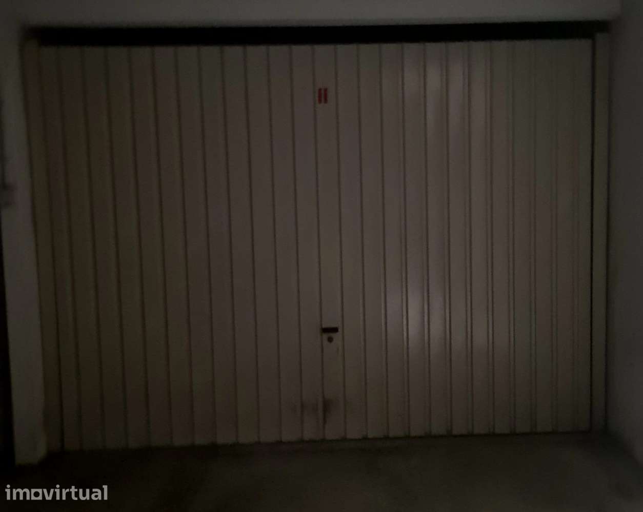 Garagem para arrendar em Viana do Castelo - Grande imagem: 2/2