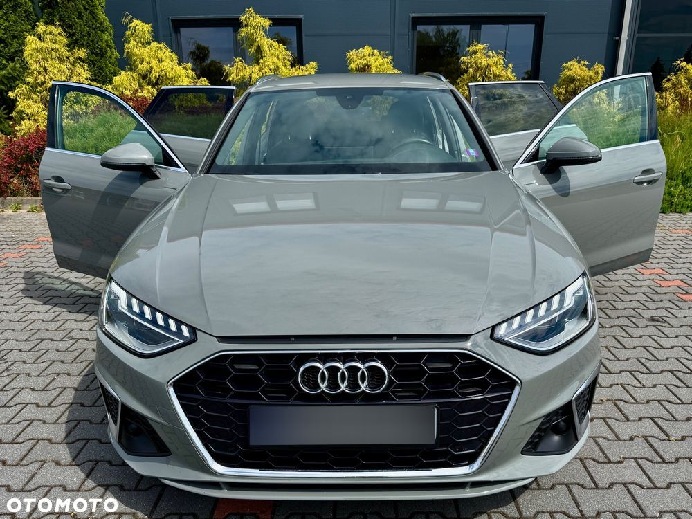 Audi A4 Avant 40 TFSI S tronic S line - 1