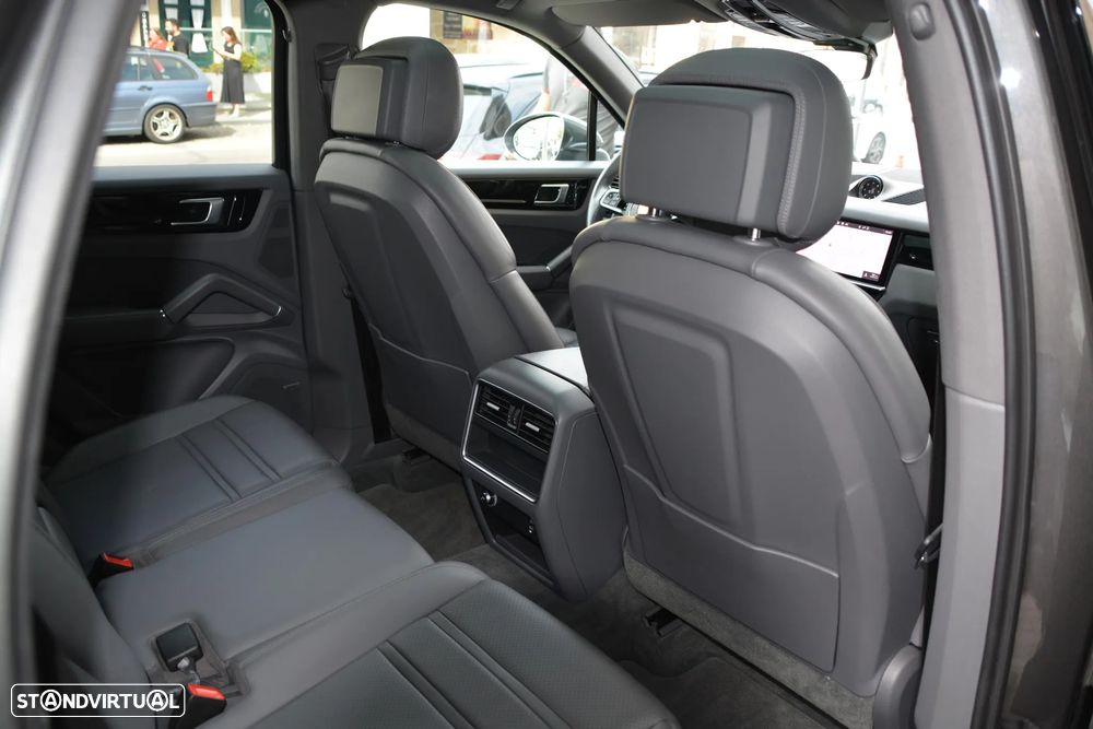 Porsche Cayenne E-Hybrid - 46