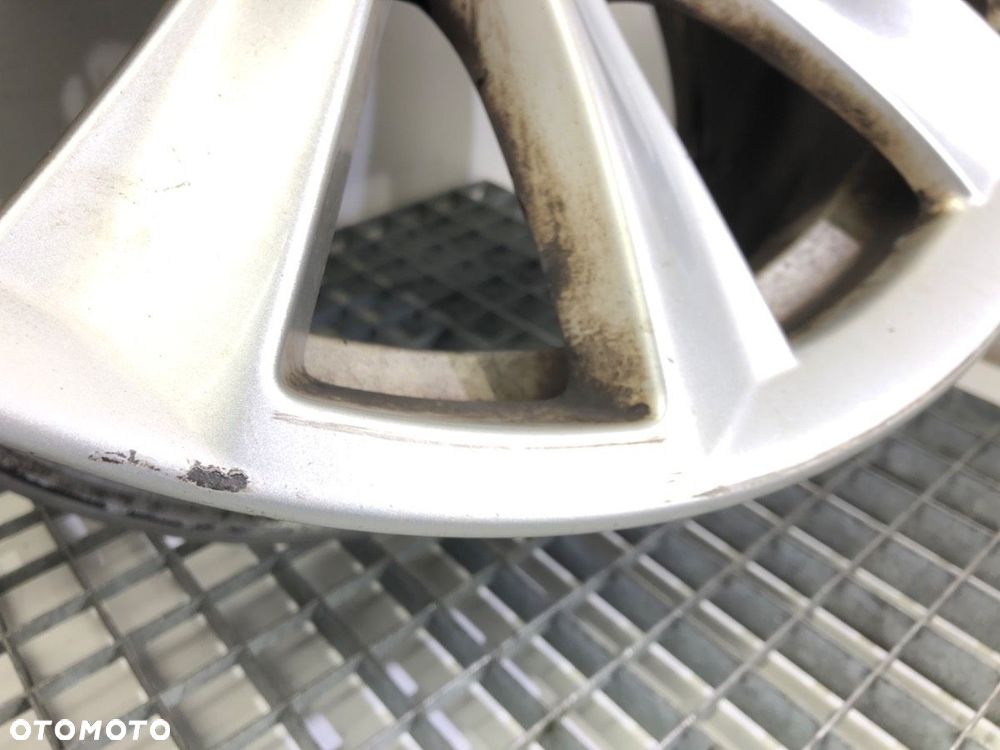 FELGI ALUMINIOWE KOMPLET 17 8J 5X120 ET30 CENTR.72  BMW 3 Touring (F31) 2012 - 2019 320 d 135 kW - 13