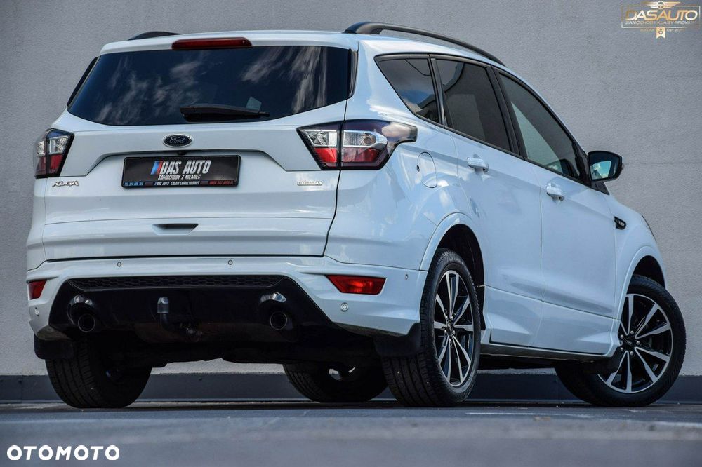 Ford Kuga 1.5 EcoBoost 2x4 ST-Line - 11