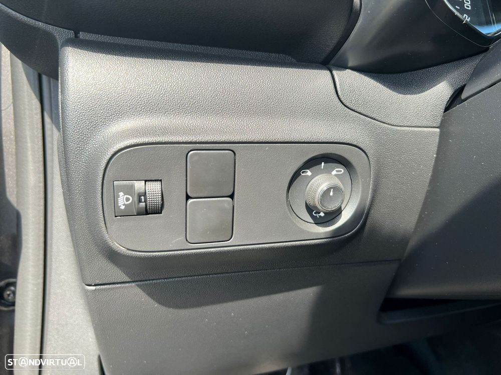 Citroën C3 1.2 PureTech Plus - 18