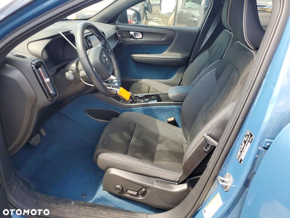 Volvo C40 Recharge Extended Range Ultimate - 9