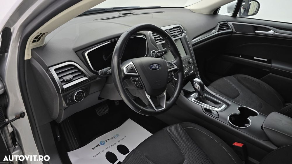 Ford Mondeo 2.0 HEV Trend - 13