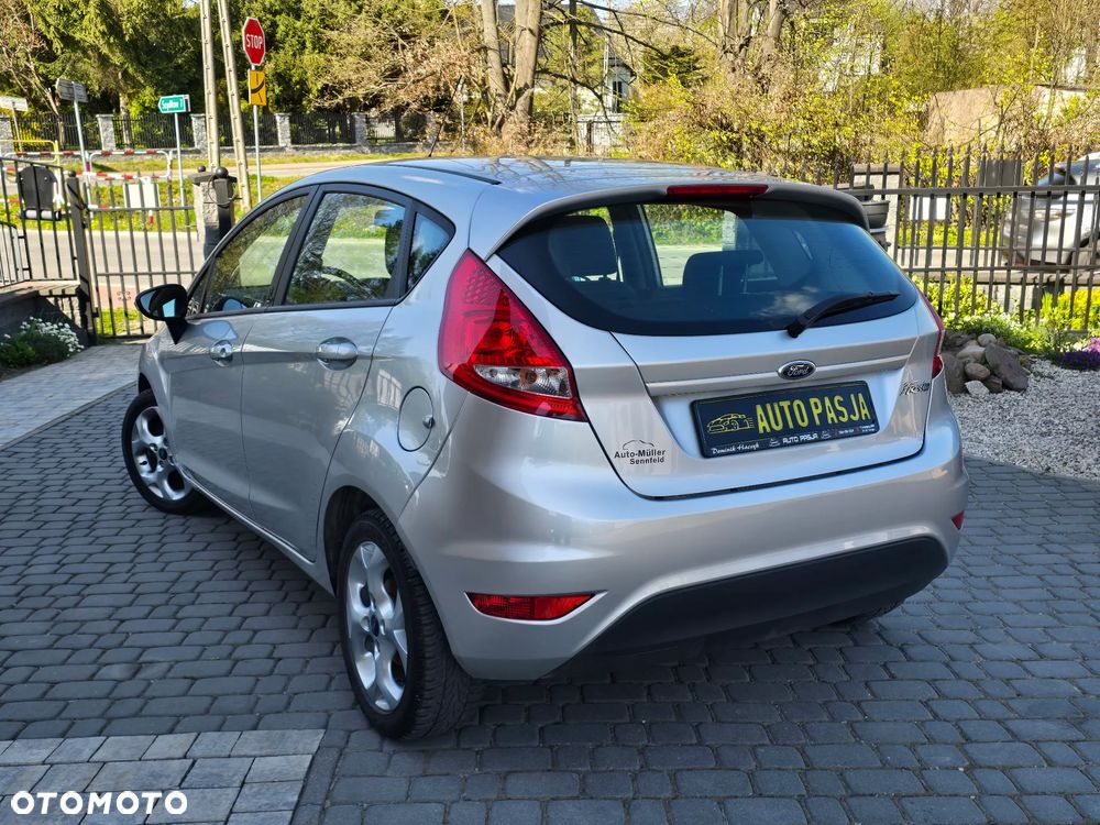 Ford Fiesta 1.25 Champions Edition - 14