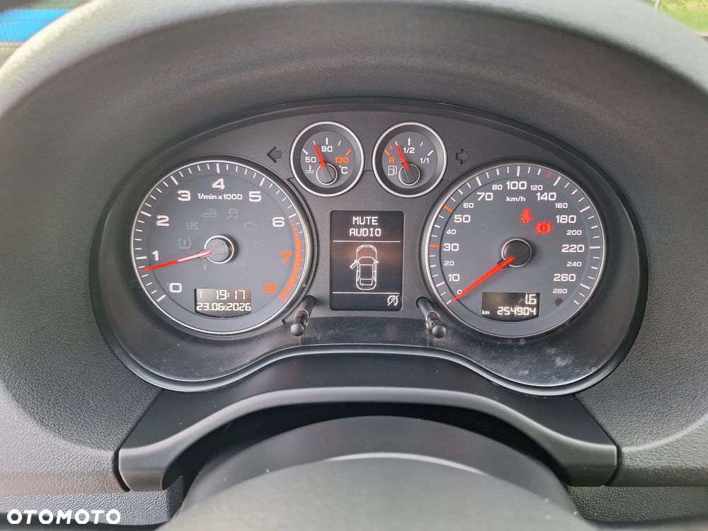 Audi A3 Sportback 1.4 TFSI S line Sportpaket - 22