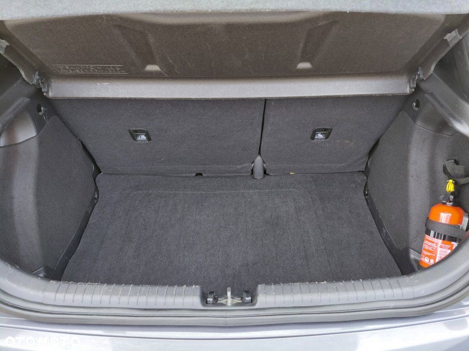 Hyundai i20 - 19