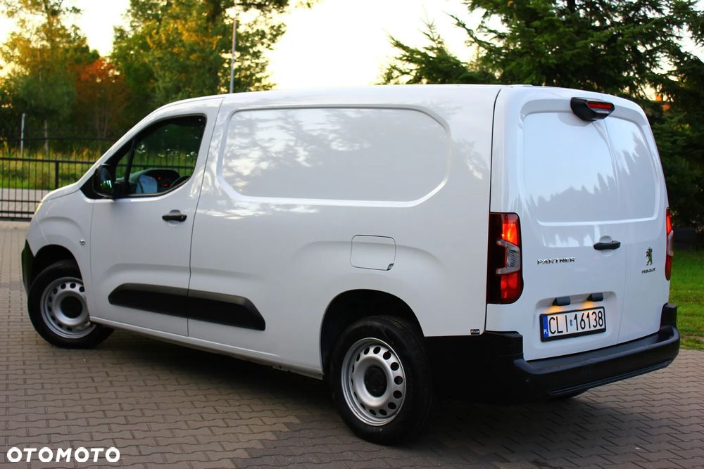 Peugeot PARTNER 1.5HDI 130KM AUTOMAT 8 BIEGÓW LONG DŁUGI 3 OSOBOWY PERFEKT AUTO NAVIGACJA KAMERY,ASYSTENTY,VF23% - 7